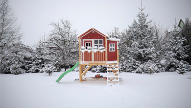 Decorating my EXIT wooden playhouse in winter season