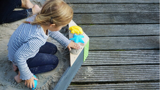 Playing outside in the winter with EXIT Toys