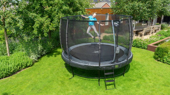 With this bundle, your trampoline is instantly complete. No more separate purchases, but everything you need for safe, comfortable and carefree jumping.